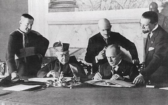 A troca de favores entre Pio XI e Mussolini