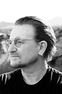 Livro de memórias de Bono, o lendário vocalista do U2, será lançado em novembro pela Intrínseca